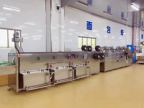 國(guó)聯(lián)水產(chǎn)客戶使用現(xiàn)場(chǎng)烘干型洗筐機(jī)